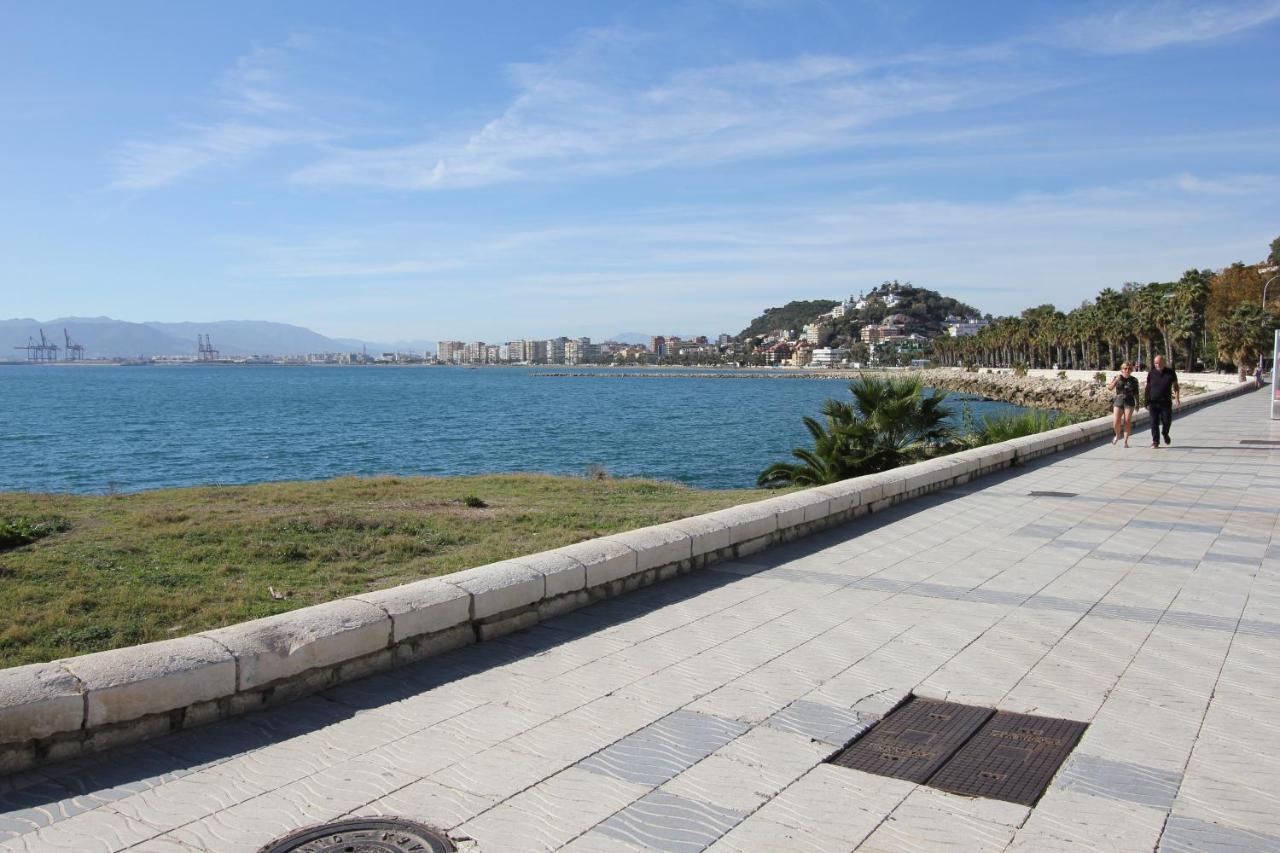 Apartamento Frente Al Mar Malaga Exterior photo