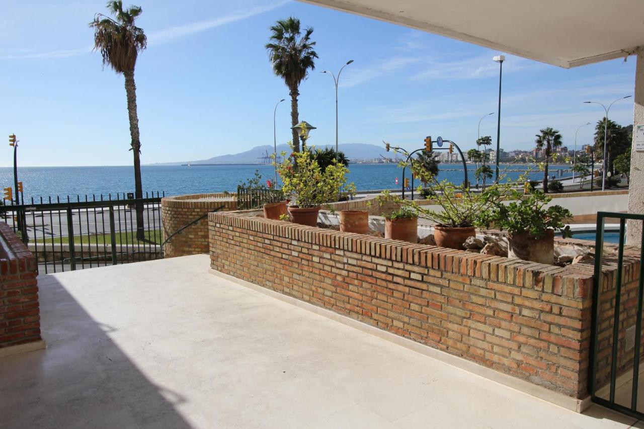 Apartamento Frente Al Mar Apartment Malaga Exterior photo